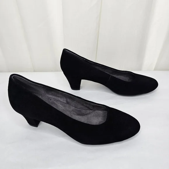 Aerosoles Shore Thing Black Suede Pumps Round Toe Size 7.5 - Picture 3 of 10
